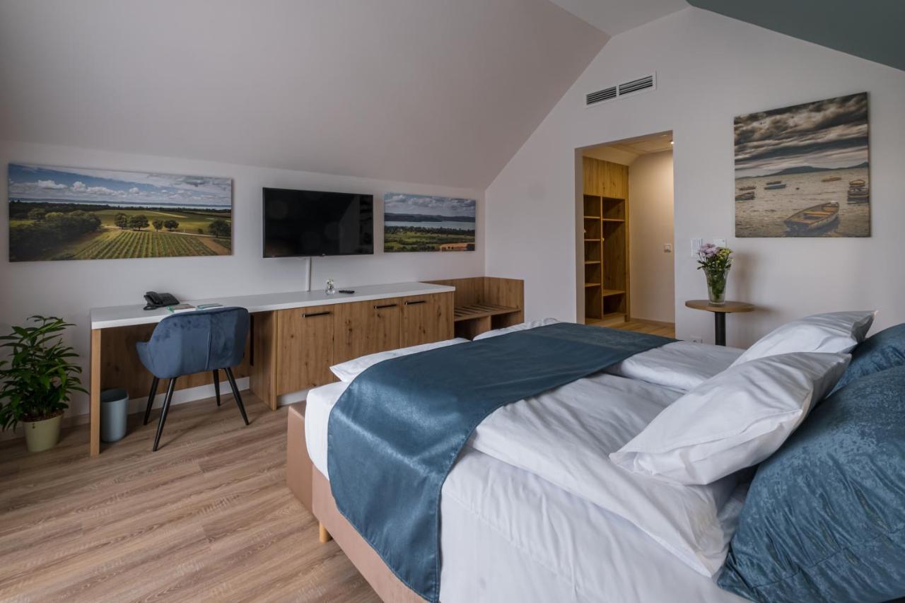 Kistuecsoek Food & Room Balatonszárszó 외부 사진