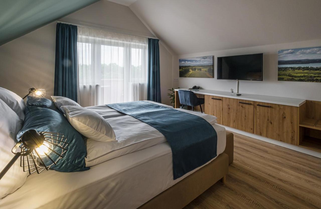 Kistuecsoek Food & Room Balatonszárszó 외부 사진